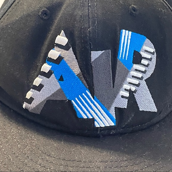 Nike True ~ Nike Air Flat Bill Snap Back Hat ~ Black/Blue - Picture 2 of 6